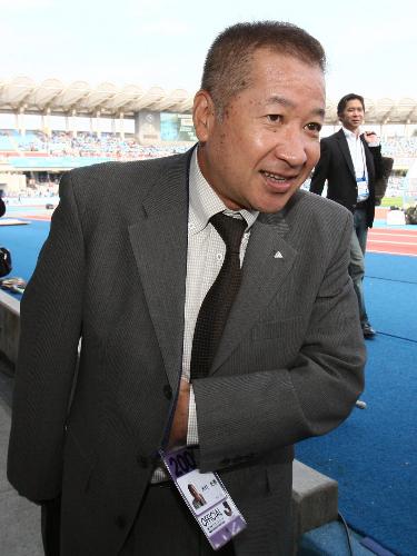 テレビ解説のため、等々力陸上競技場に姿を見せた来季横浜監督の木村和司氏