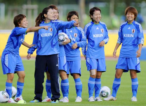 ベスト８で優勝候補ドイツと対戦する女子日本代表