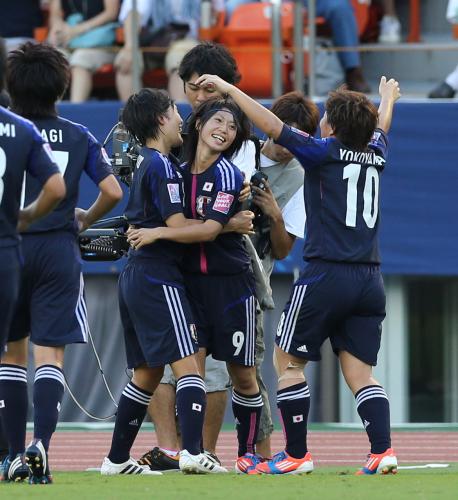 ＜ナイジェリア・日本＞前半、田中陽はゴールを決め笑顔を見せる
