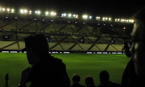 照明設備の故障で試合が延期されたバジェカノ対レアル・マドリード