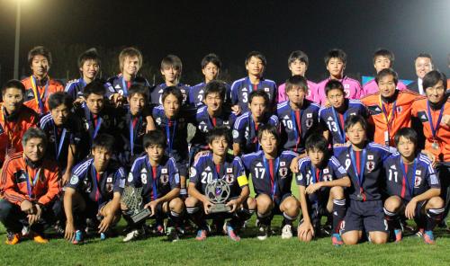 アジア選手権決勝でウズベキスタンにＰＫ戦の末に敗れ、準優勝に終わったサッカーＵ―16日本代表