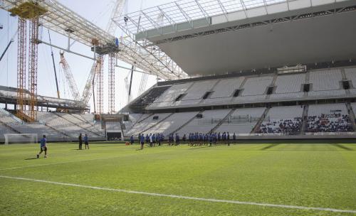 報道陣に公開されたブラジル・サンパウロのイタケロン競技場