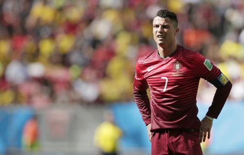＜ポルトガル・ガーナ＞試合中、厳しい表情を浮かべるＣ・ロナウド（ＡＰ）