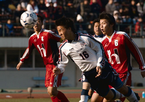 ０４年、滝川二高で全国高校サッカー選手権に出場した岡崎