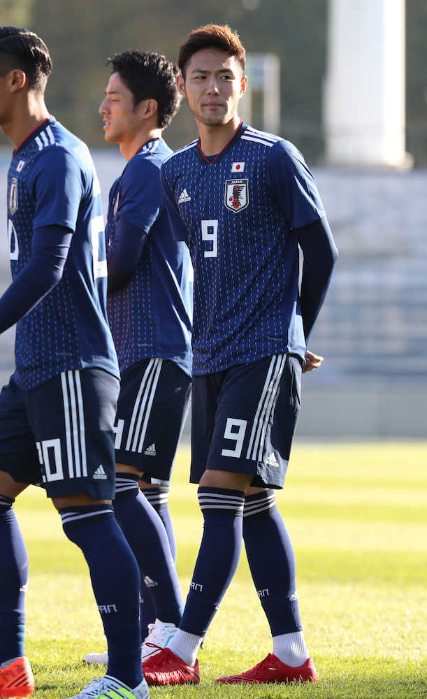 日本代表の新ユニホームで ９ 番を付ける杉本 スポニチ Sponichi Annex サッカー