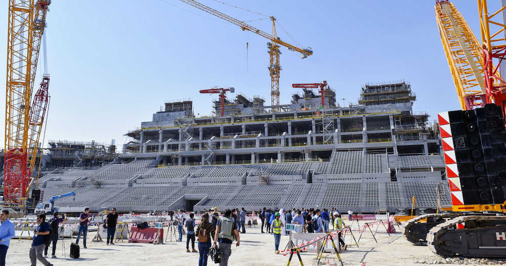 ２２年Ｗ杯カタール大会に向け、建設が進むルサイル競技場