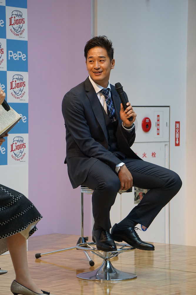 【画像・写真】トークショーを行った西武・平井