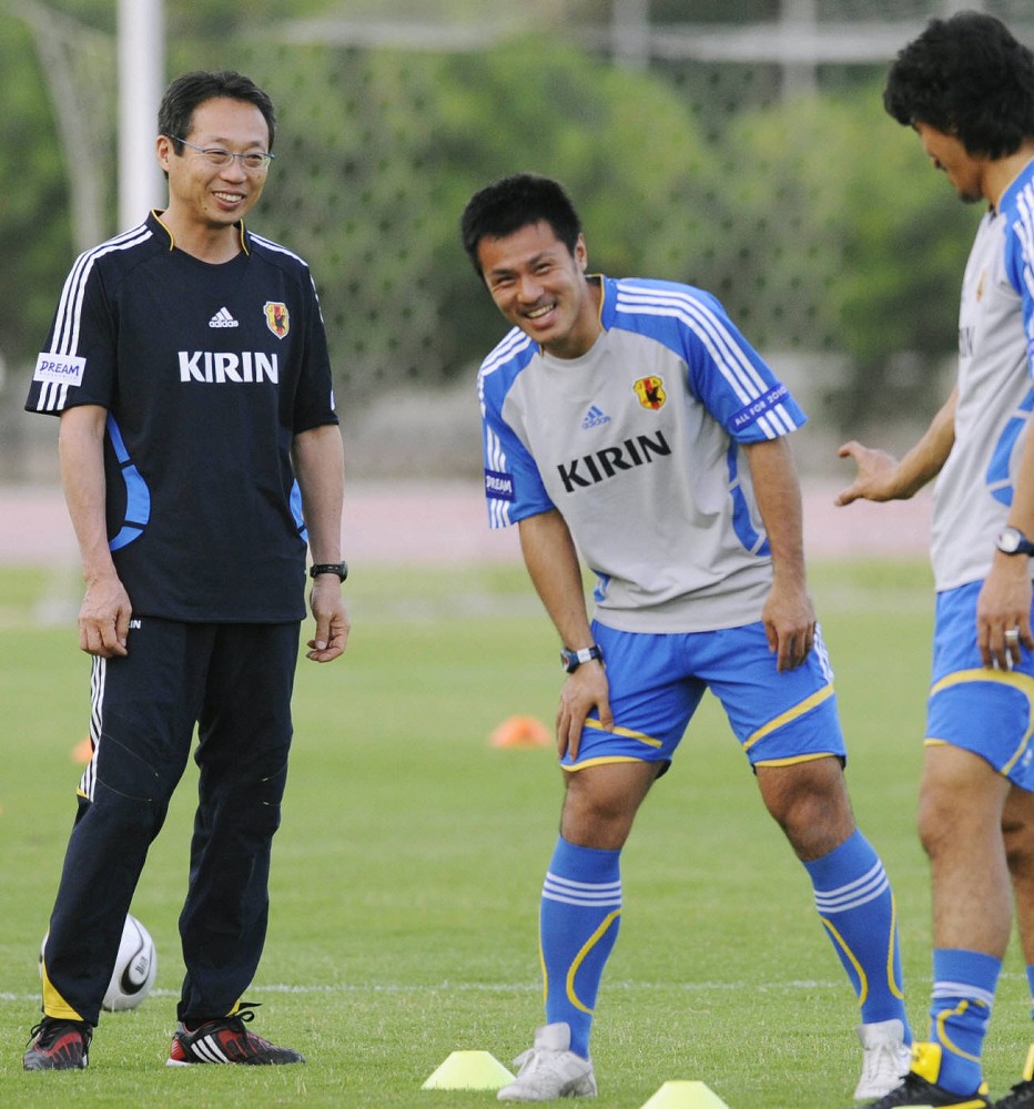 【画像・写真】ＦＣ今治　元代表ＤＦ駒野獲得、岡ちゃんと“師弟”再び
