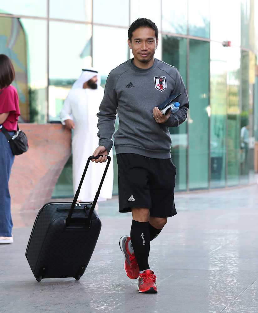 【画像・写真】“世界転戦”へ心強い味方！長友　トルコ航空会社とスポンサー契約