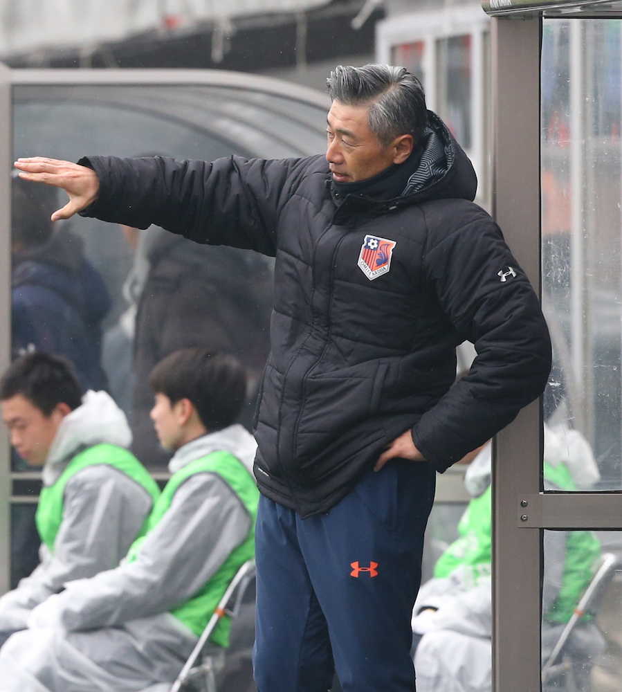 【画像・写真】大宮・高木監督、昇格で浦和とダービー「経験したい」