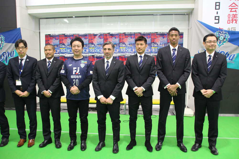 【画像・写真】Ｊ２福岡　ペッキア監督らが市役所訪問「パッションを持ってプレー」