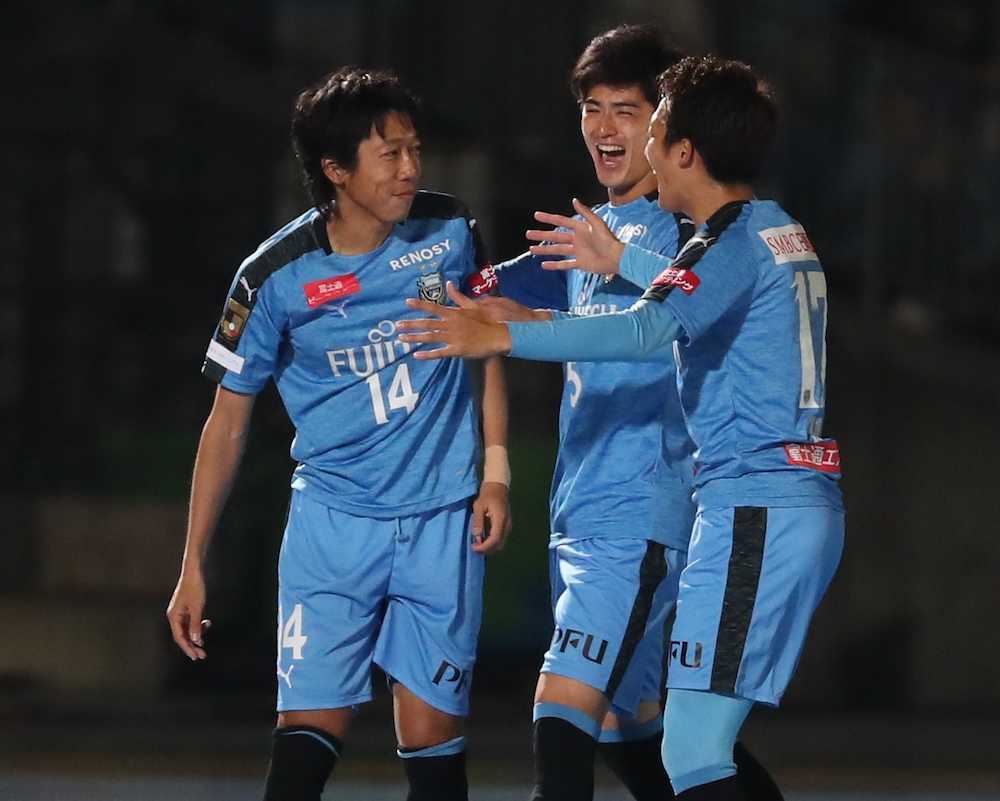 【画像・写真】川崎ＦのＭＦ中村憲剛が１７年連続ゴール！新パフォーマンス「イヤァオ」もお披露目