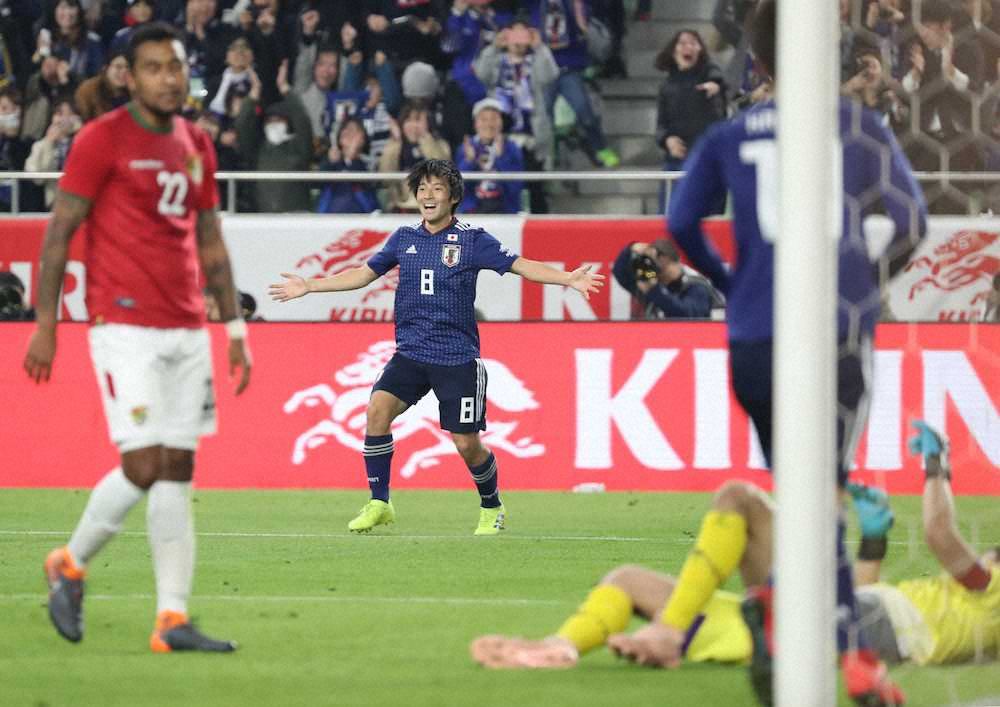 【画像・写真】森保J　平成最後の試合を白星で飾る　「新ビッグ3」躍動、ビジャに絶賛された中島が途中出場でV弾　