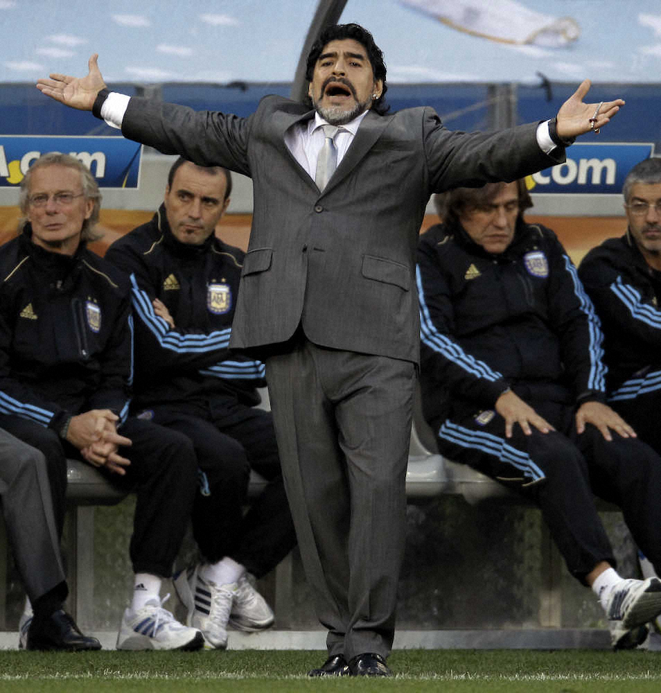 アルゼンチン代表監督としても10年南アフリカＷ杯で指揮をとったマラドーナ氏（ＡＰ）