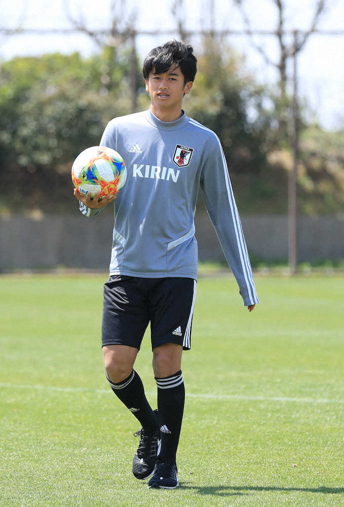 【画像・写真】“和製ベール”西川、U20W杯メンバーへ切り込む　精度高い左足が武器