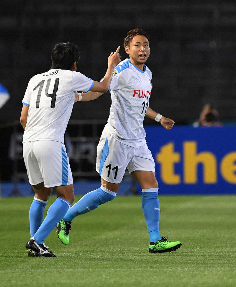 【画像・写真】川崎F執念ドロー　小林今季1号にホッ　知念は千金弾ねじ込んだ！