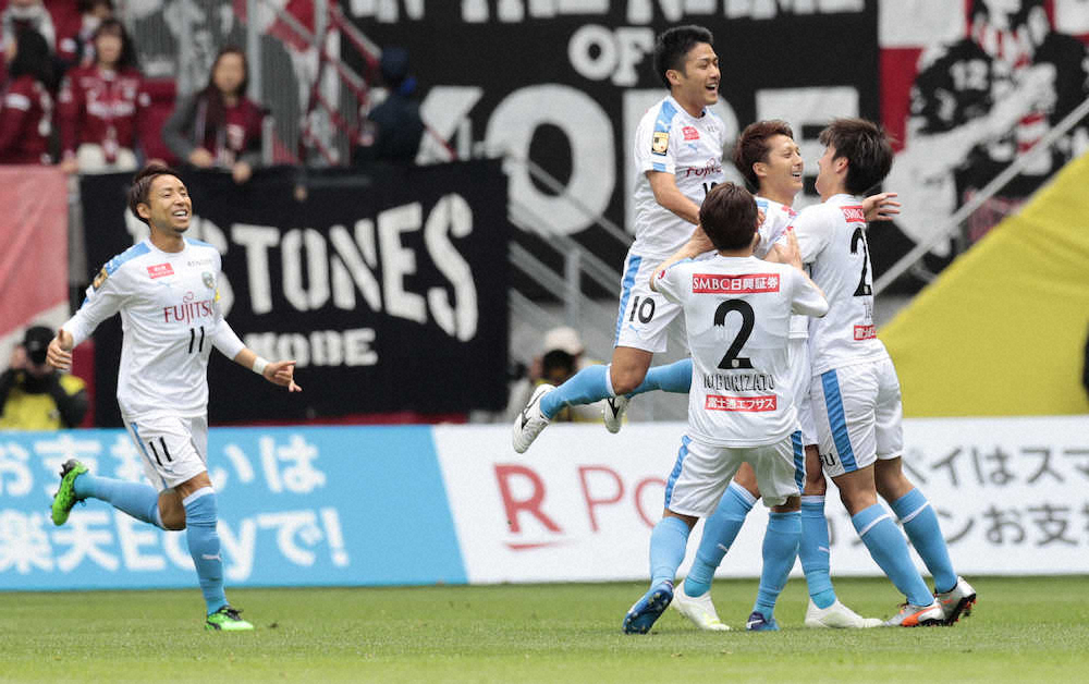 【画像・写真】川崎F　憲剛不在も一丸白星　DF馬渡、努力実ったFK弾！