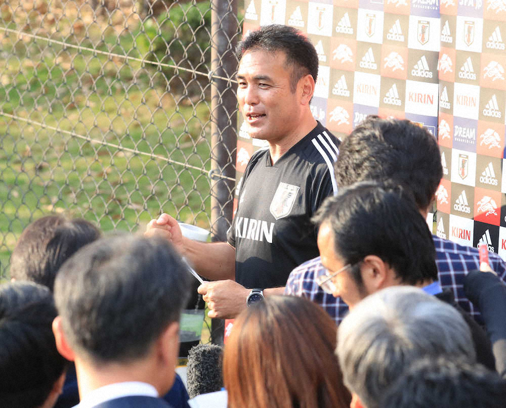 【画像・写真】U20代表CLから学べ！影山監督、リバプールを例えに“不屈の精神”伝授