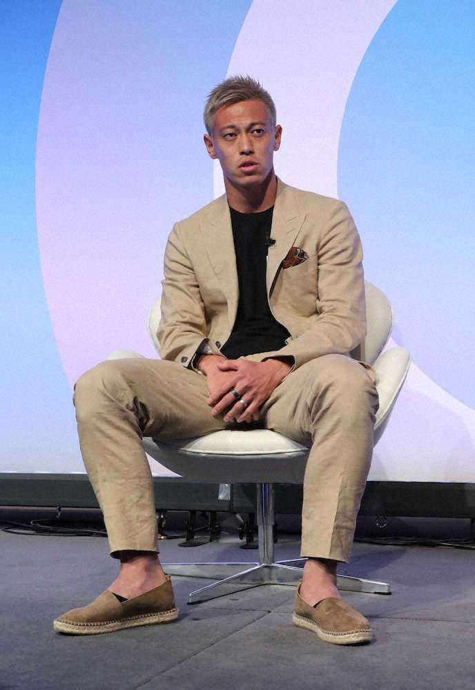 【画像・写真】本田　W杯制覇目指した理由は「両親喜ばせるため」