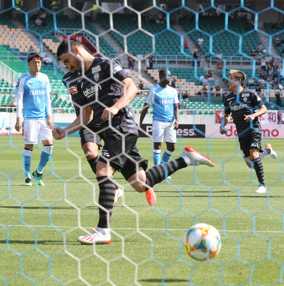 【画像・写真】神戸　磐田と引き分け連勝ならず　ビジャが先制PK決めるも終了間際に追いつかれる