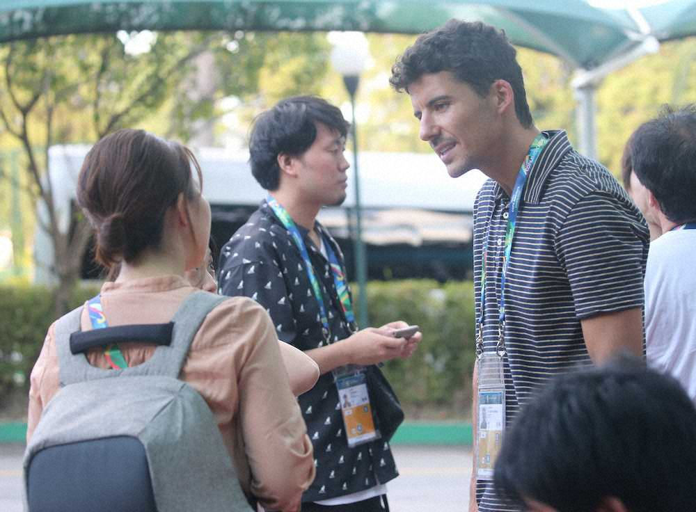 【画像・写真】久保にスペインメディア殺到、「B」からトップ昇格のビニシウスと比較