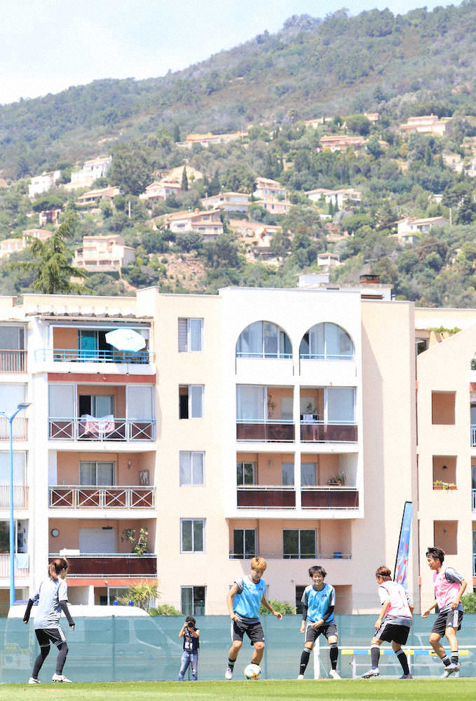 【画像・写真】なでしこFW菅沢、2位通過も「気持ちは落ちていない」　黒星から一夜、決勝Tへ調整