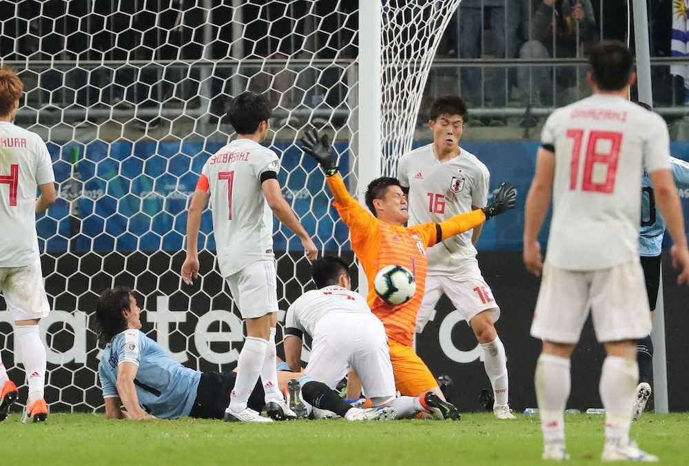 【画像・写真】森保監督　川島＆岡崎先発で活性化!“圧倒的存在感”若手の刺激に