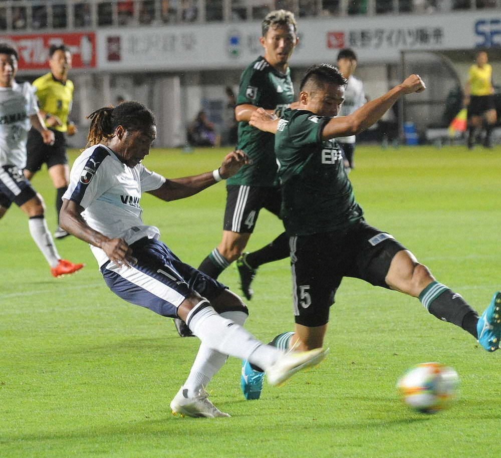 【画像・写真】磐田・鈴木監督、リーグ初勝利で最下位脱出「集中して戦ってくれた」