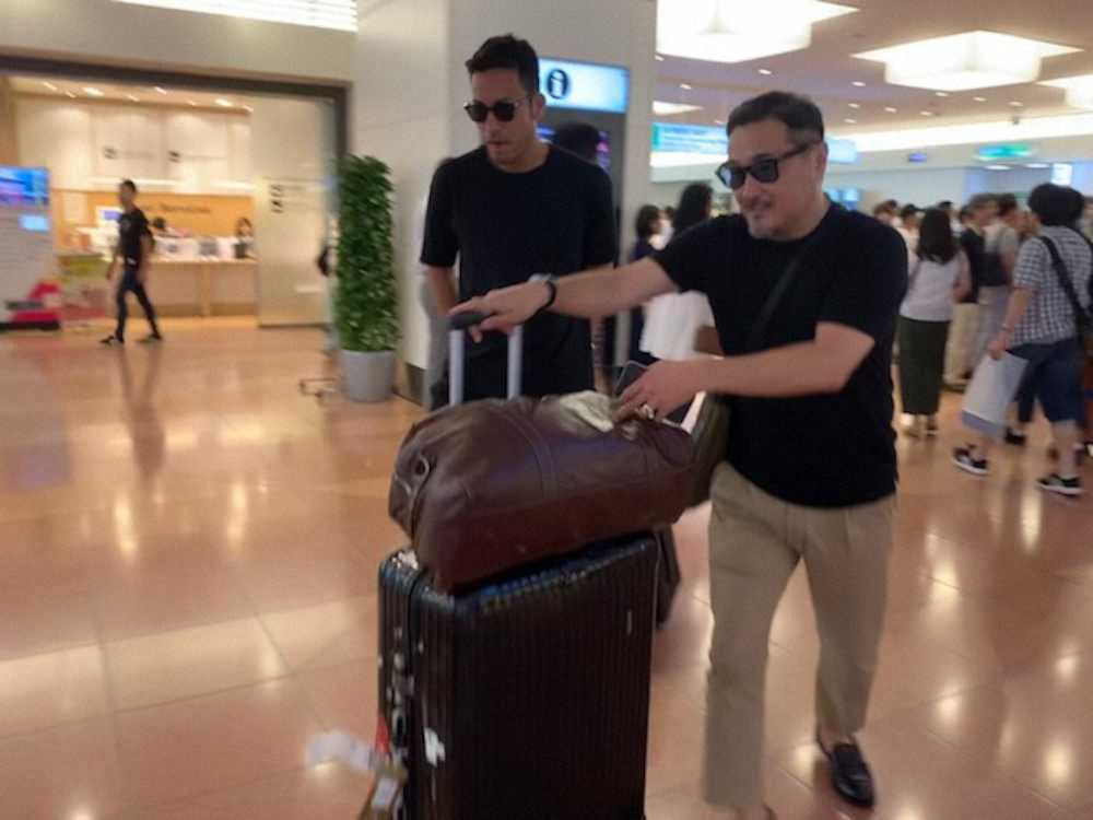 【画像・写真】吉田　W杯2次予選へ決意の帰国　久保ら新戦力と会話重ねて融合を「前回も入りが良くなかった」