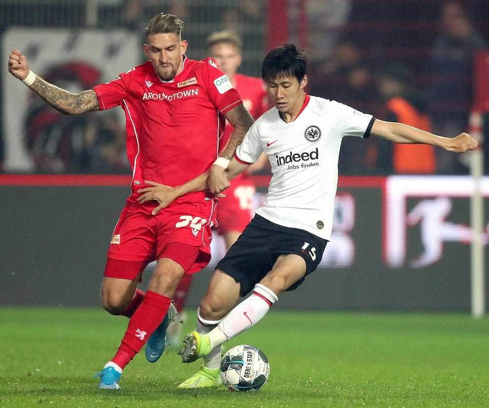 【画像・写真】長谷部、フル出場も終了間際に負傷　鎌田は先制起点に