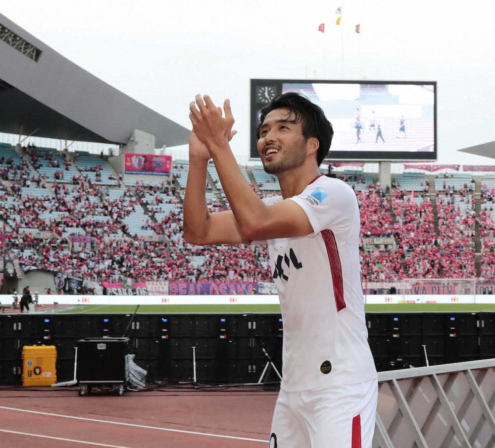 【画像・写真】決勝点を決めた鹿島・犬飼は笑顔を見せる（撮影・後藤　大輝）