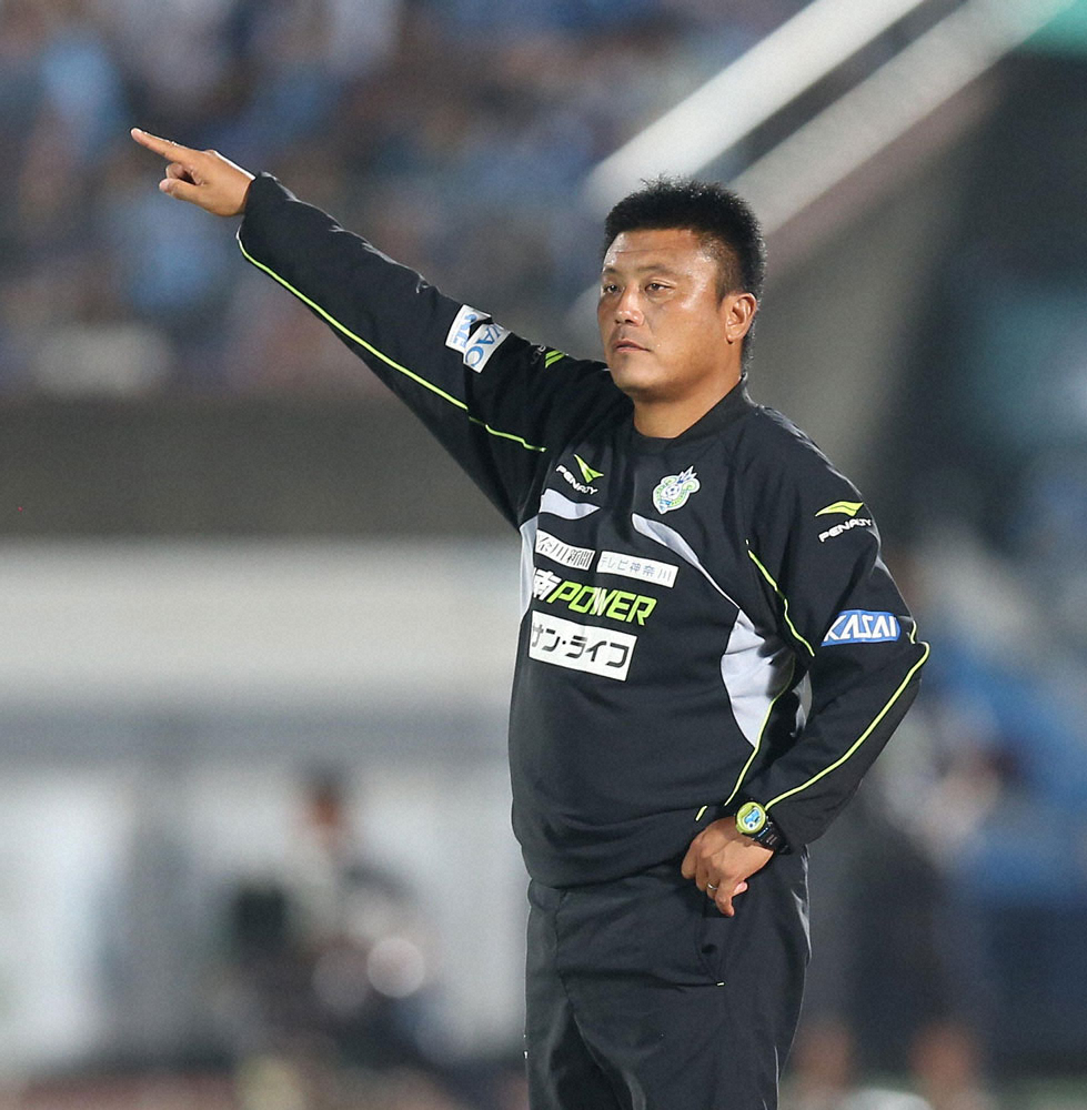 【画像・写真】湘南・水谷社長、チョウ監督の去就は「まだ決まっていない」