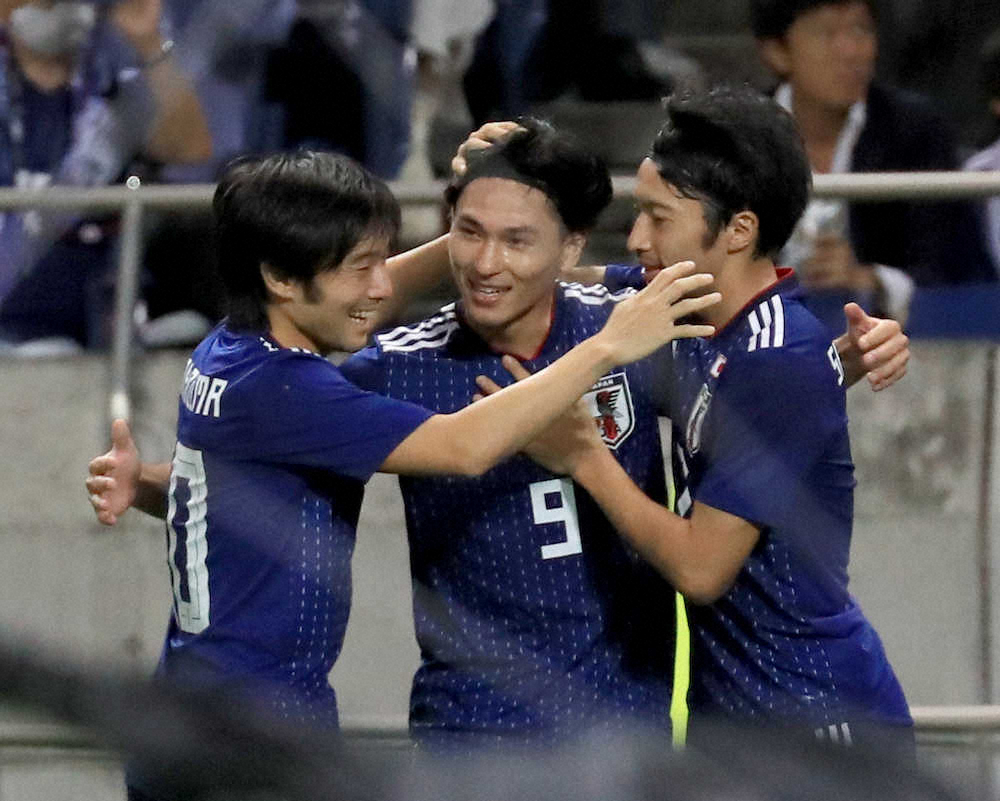 【画像・写真】南野　代表3戦連発で6発大勝口火！エース大迫不在も「あまり気にしてなかった」