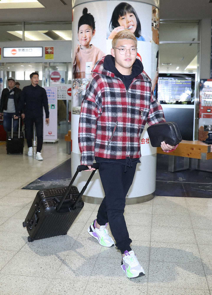 【画像・写真】堂安律　U―22日本代表合流「覚悟を持ってこっちに来ている」