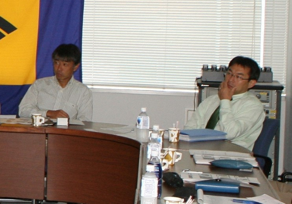 2007年、ナショナルチーム会議での布氏（左）と反町氏