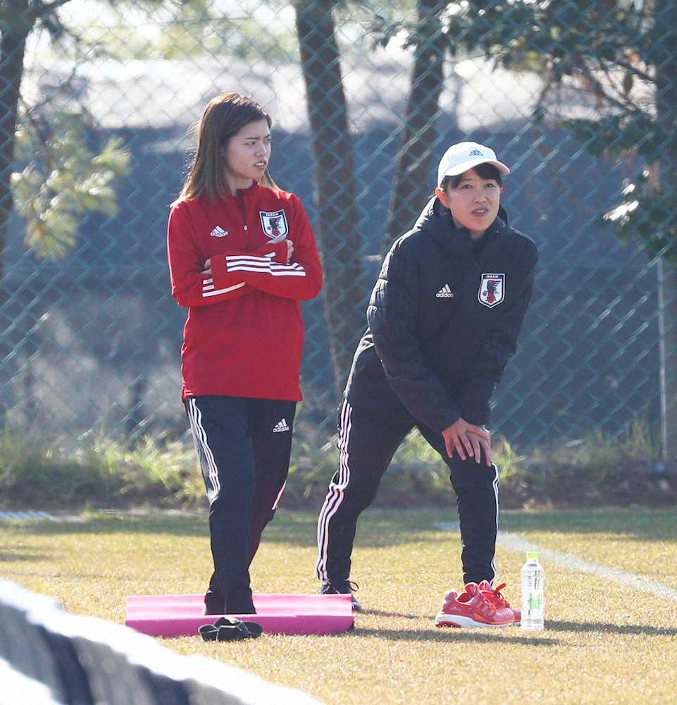 【画像・写真】長谷川、中国戦で右膝打撲　無念の負傷離脱「しっかり治したい」