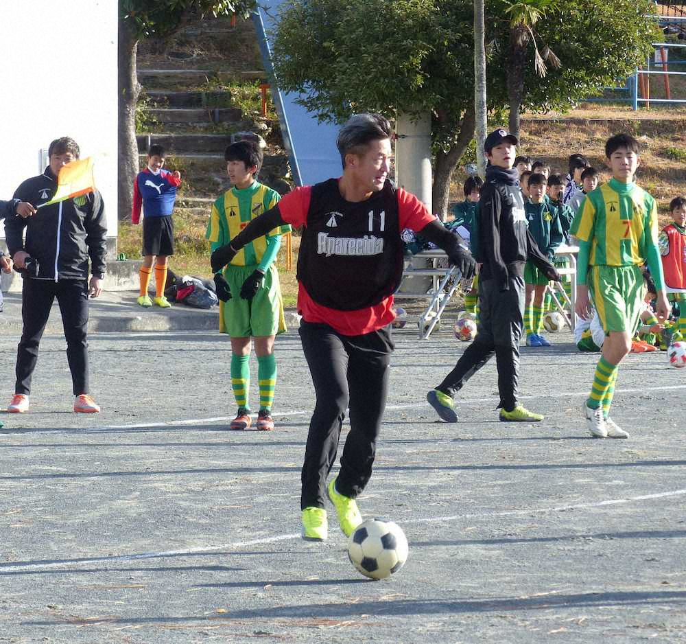 【画像・写真】カズ　中学生相手に「全力」4ゴール「2月にはギアを上げていきたい」