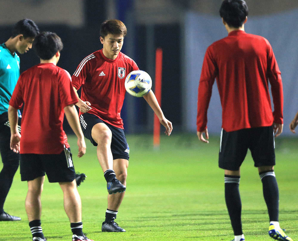 【画像・写真】U23日本代表　五輪イヤー初戦1トップはFW小川　唯一の海外組MF食野もスタメン入り