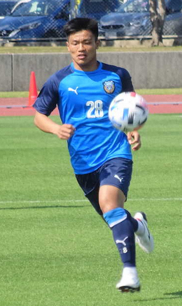 【画像・写真】川崎F・旗手“二刀流”で五輪狙う　FWとMF高い適応力「結果を残さないと」