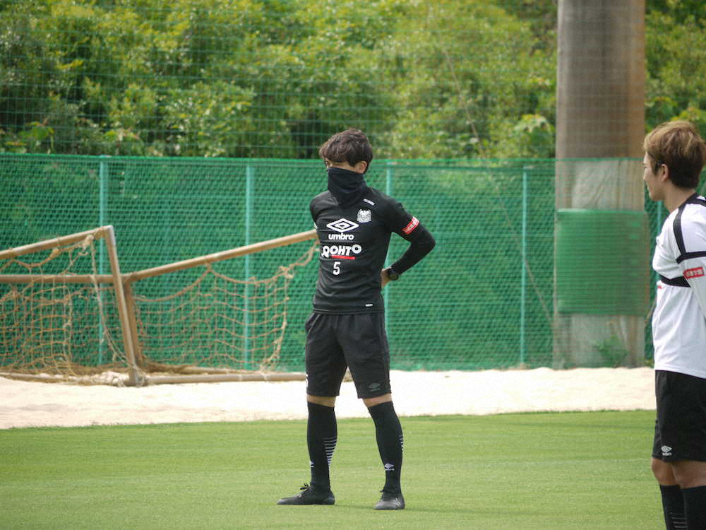 【画像・写真】G大阪がグループ練習再開　倉田「体の勉強した」宇佐美は“乳製品断ち”挑戦明かす