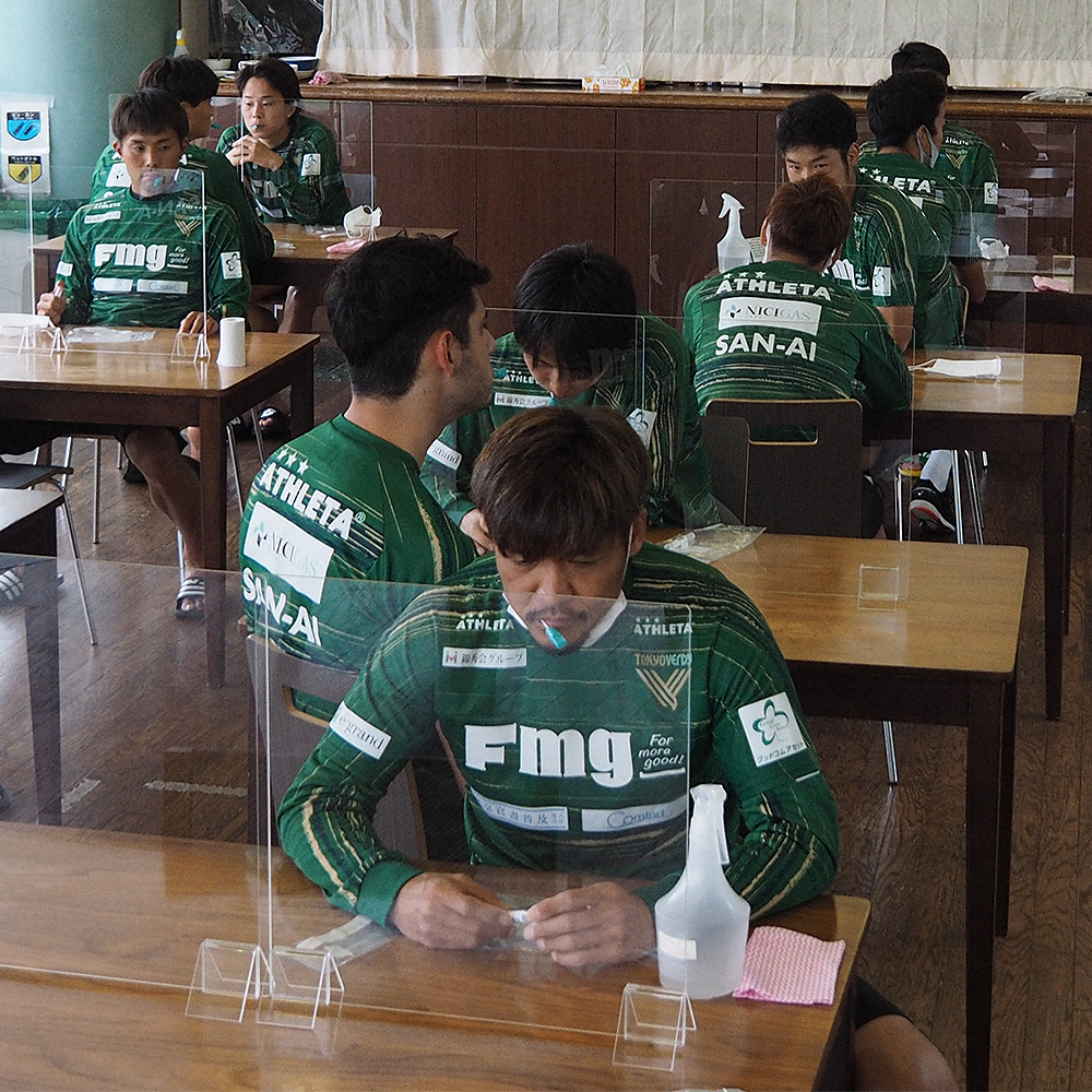 【画像・写真】Jリーグ再開＆開幕へ向け着実前進　選手や審判員が唾液PCR検査