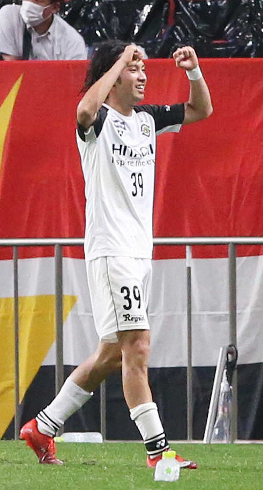 【画像・写真】柏、70歳指揮官に祝砲4発！浦和完封、ネルシーニョ監督「よく戦った」