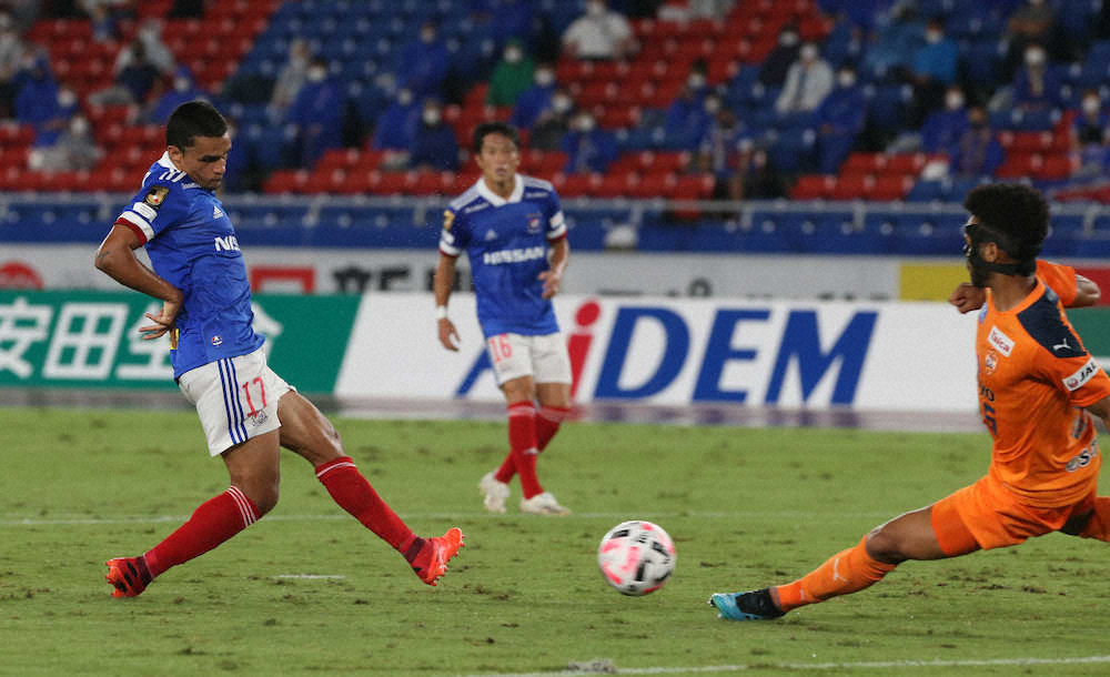 【画像・写真】横浜　3発快勝！緊急DF喜田、5戦ぶり白星に貢献