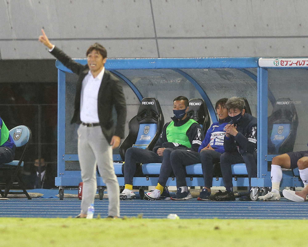 【画像・写真】カズがJ1最年長出場　指揮官「チームのために献身的にプレーしてくれた」