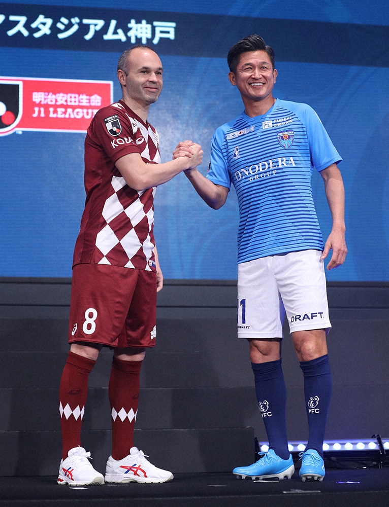 【画像・写真】横浜FCカズ　9戦ぶりメンバー入りへ“開幕戦幻のスター対決”VSイニエスタあるぞ！