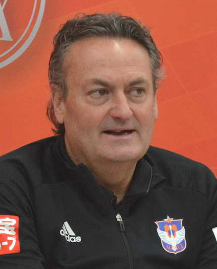 【画像・写真】J2新潟　アルベルト監督の続投発表　「これからも目の前の試合で全力を尽くす」