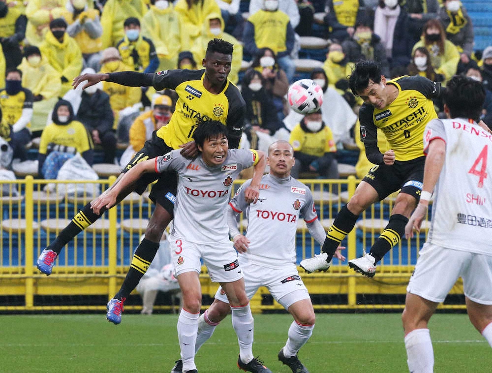 【画像・写真】名古屋、暫定2位浮上　GKランゲラック今季15度目の無失点