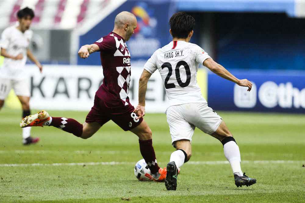 【画像・写真】神戸・三浦監督「イニエスタの足の状態は心配」　8強弾も右太腿痛め負傷交代