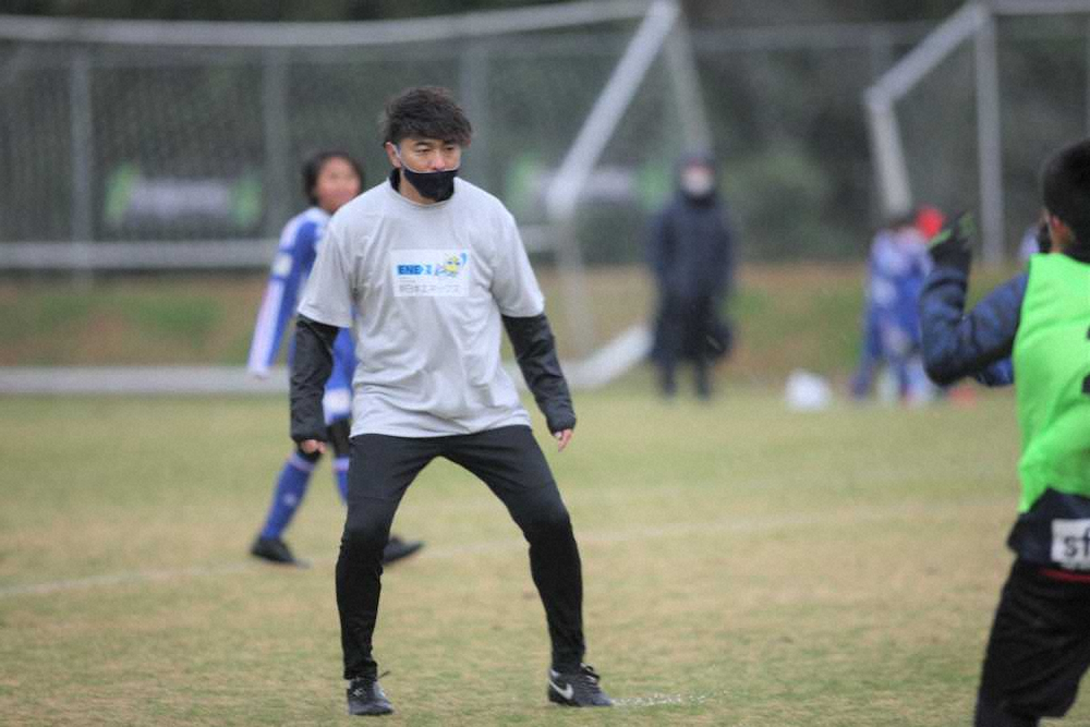 元日本代表 本山 来季マレーシア2部でプレ またやりたいという気持ちが湧き上がってきた スポニチ Sponichi Annex サッカー