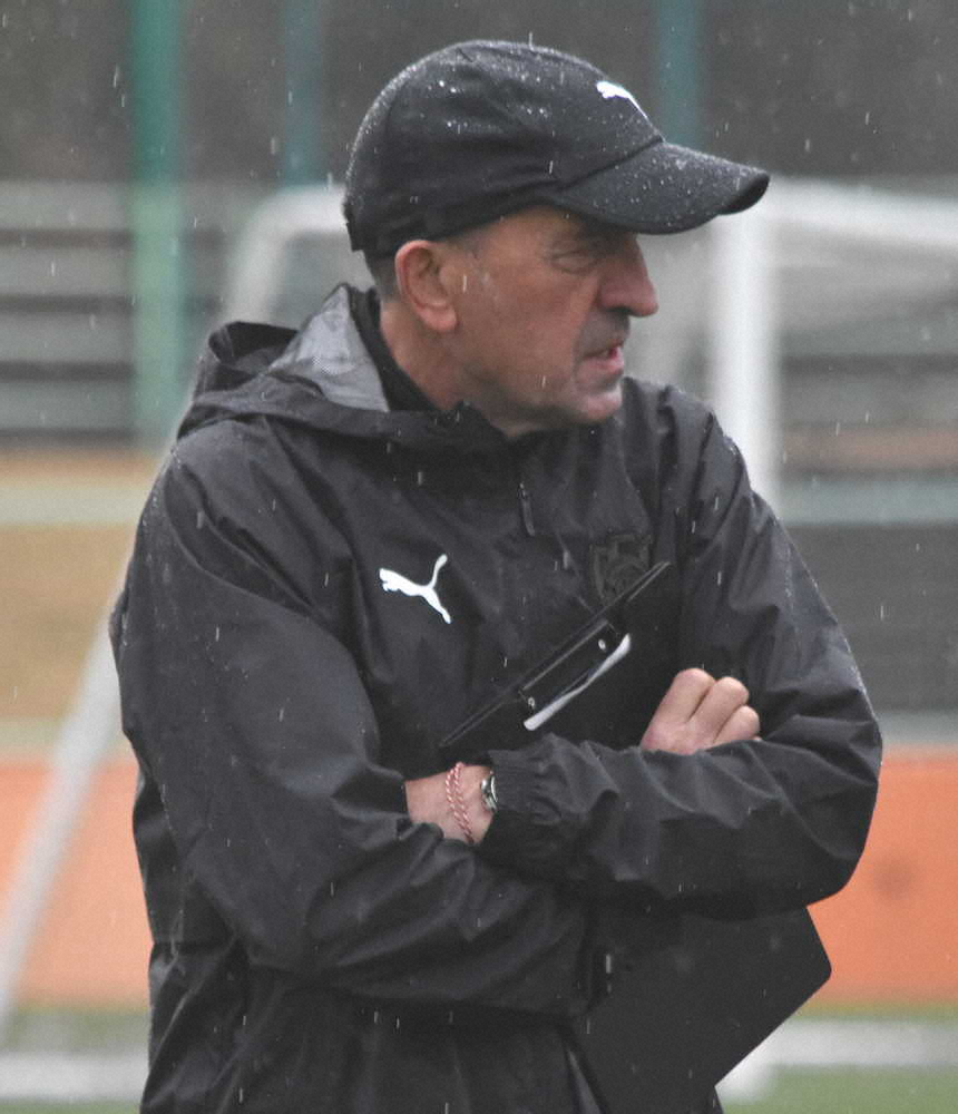 【画像・写真】清水・ロティーナ監督、初指導で好感触「全体的に高いレベル」「有意義な時間」